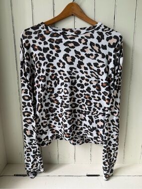 Fornia Leopard Print Soft Knit Long Sleeve Top Large